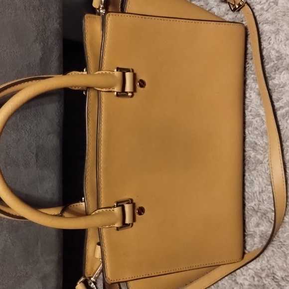 Michael kors purse - Picture 3 of 3